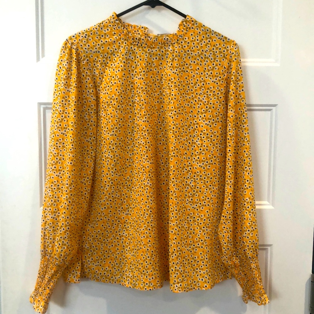 Brand new shirt, never worn! Tags still on.